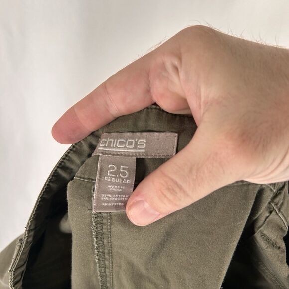 Chico's Pants Women's 14 Regular Green Mid Rise Pockets Lightweight Button Zip - Picture 7 of 7